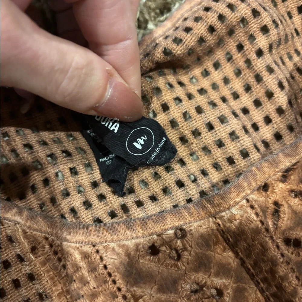 Agnes & Dora Woven Eyelet Tank Bundle - Picture 3 of 10